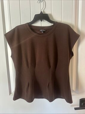 Modern Works Women's Brown Sleeveless Crew Neck Tank